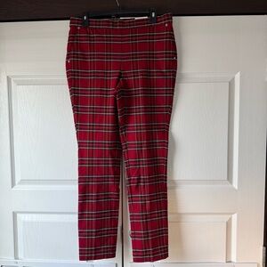 Anne Klein Slim Ankle Red Plaid NWT Legging/Pant with pockets.  Size Large.